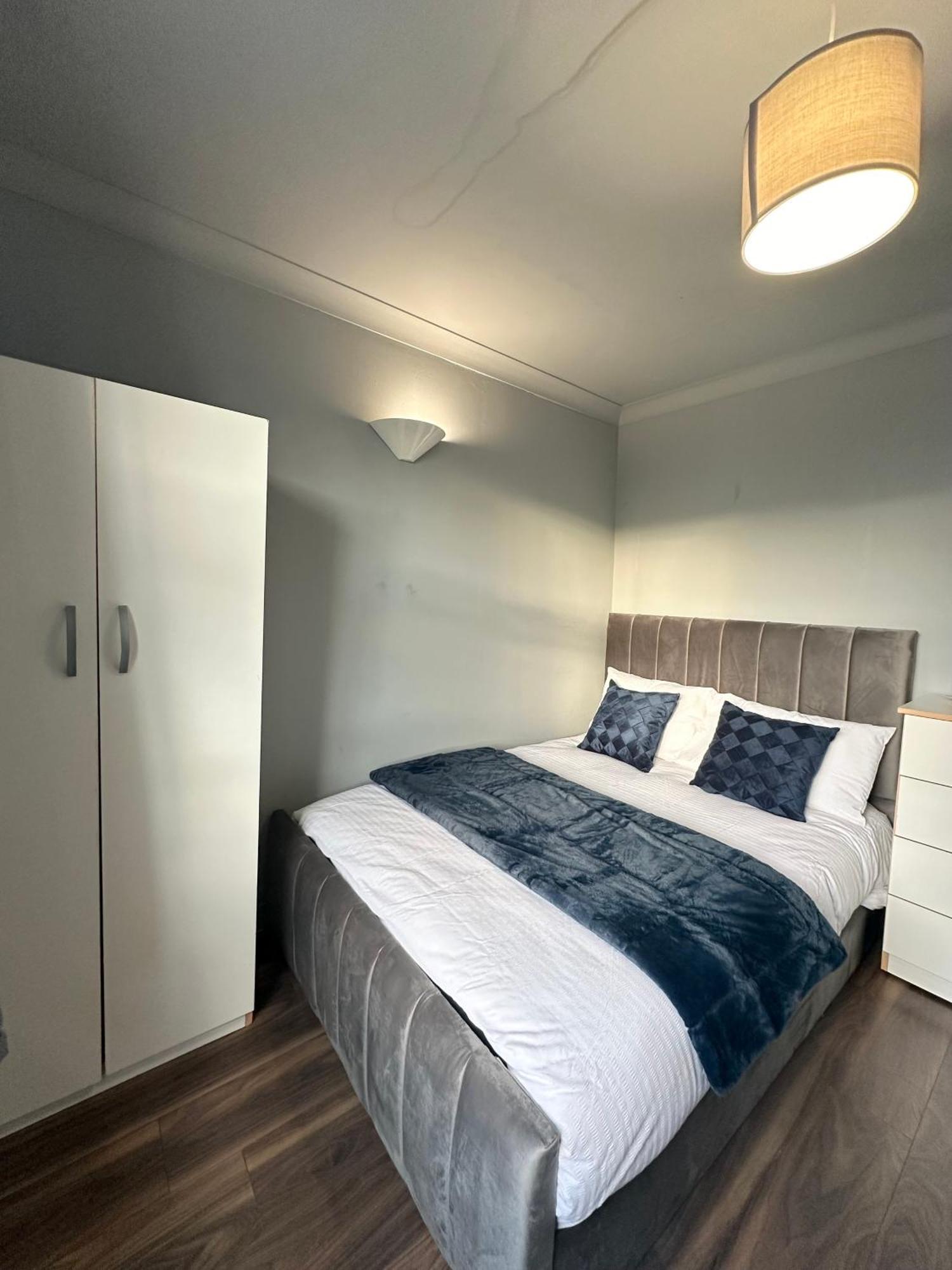 Luxury Room In A 4 Bedroom Flat! 4 Minutes Walk To Kingscross, St Pancras Londres Exterior foto