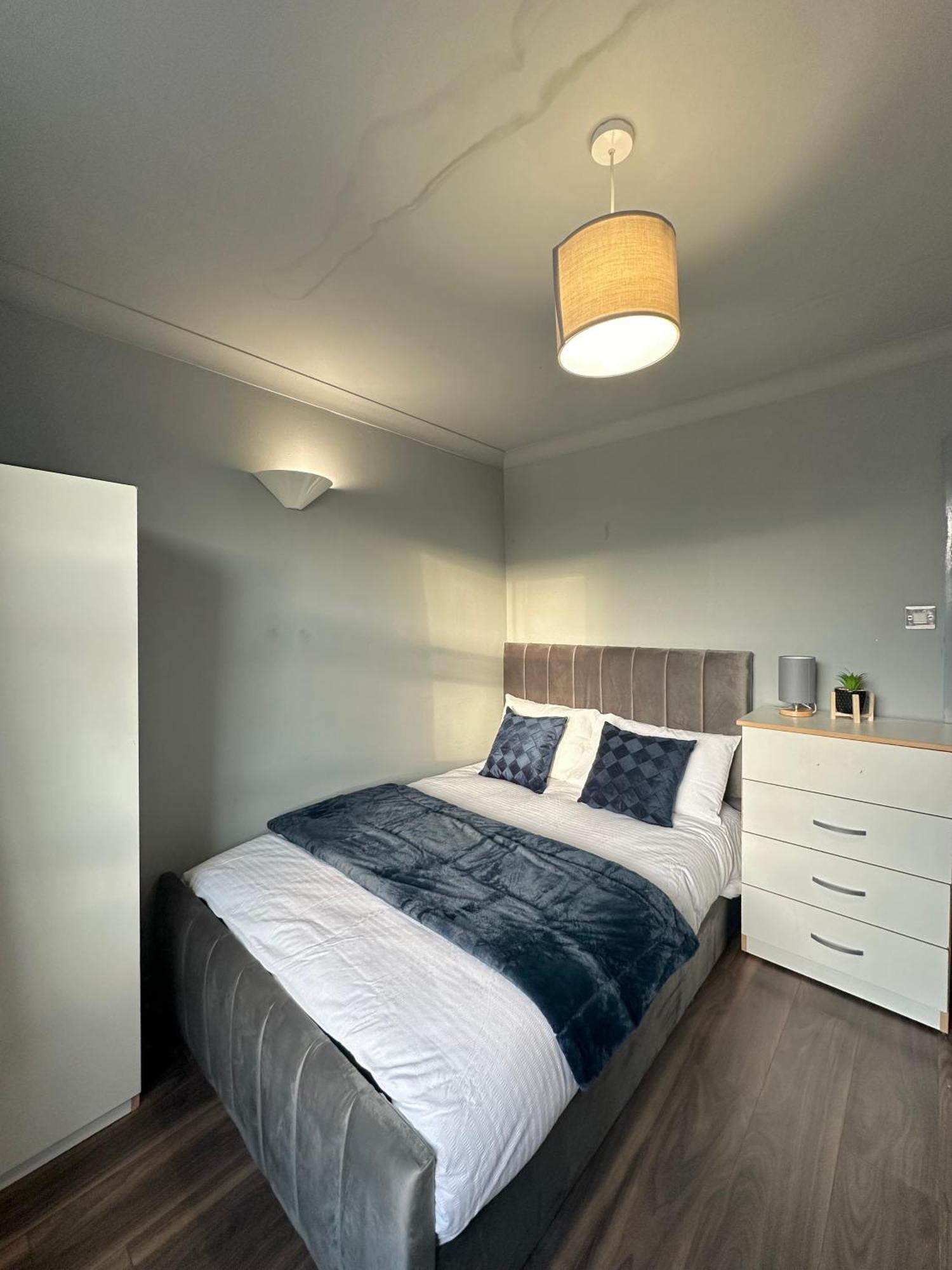 Luxury Room In A 4 Bedroom Flat! 4 Minutes Walk To Kingscross, St Pancras Londres Exterior foto