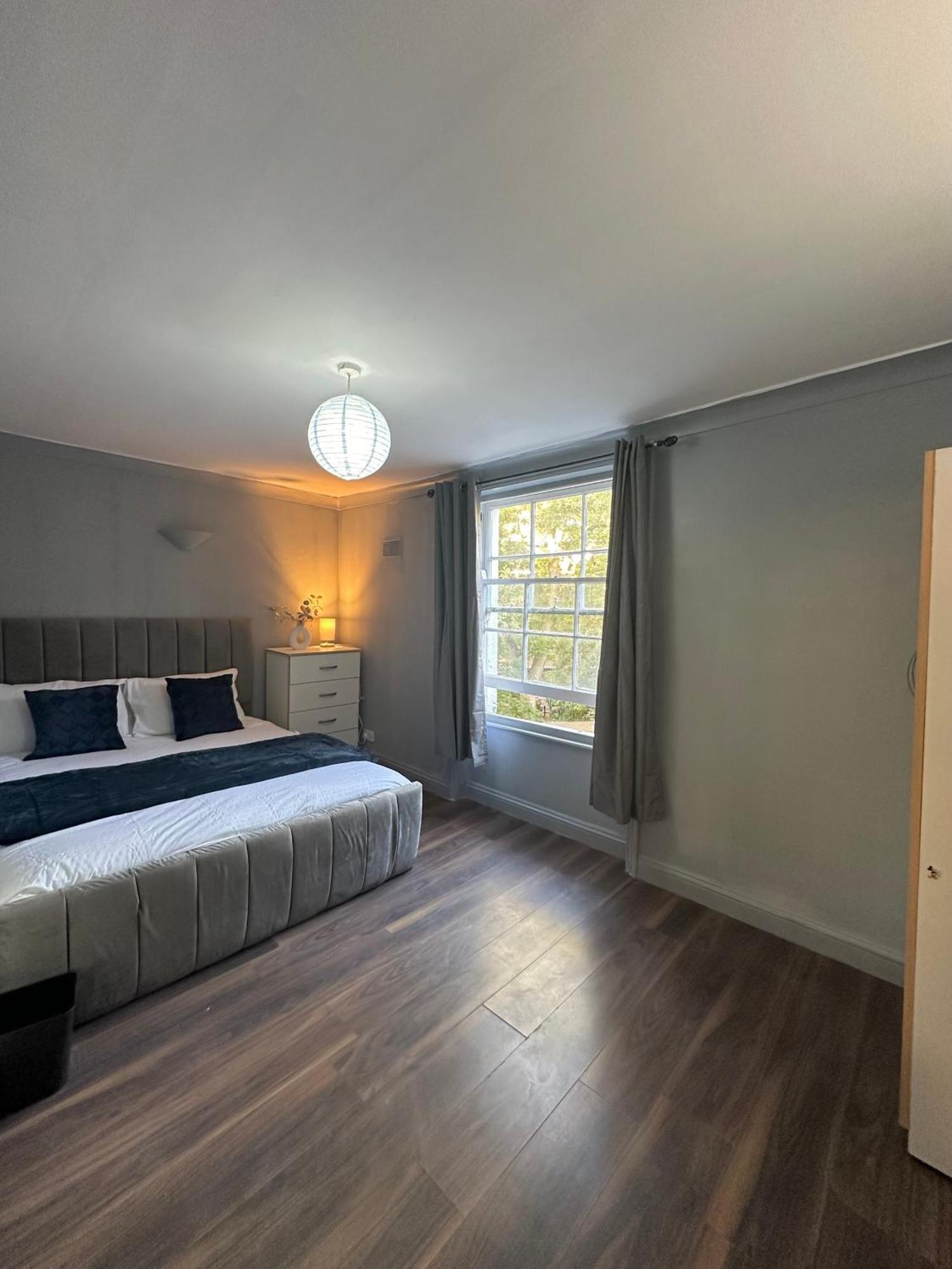 Luxury Room In A 4 Bedroom Flat! 4 Minutes Walk To Kingscross, St Pancras Londres Exterior foto