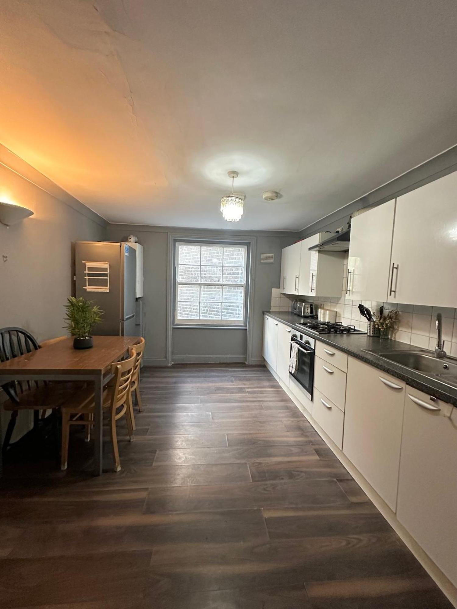 Luxury Room In A 4 Bedroom Flat! 4 Minutes Walk To Kingscross, St Pancras Londres Exterior foto