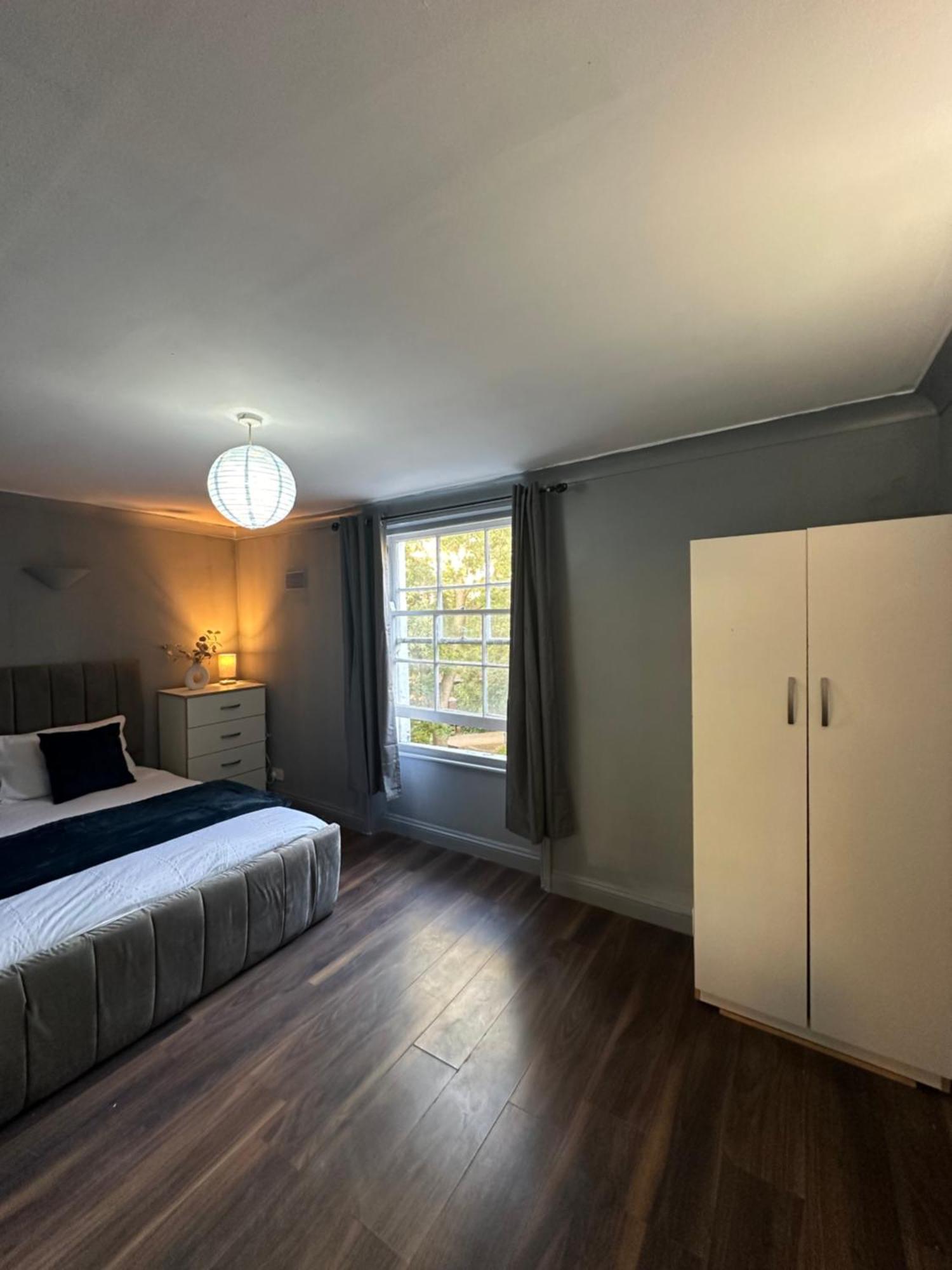 Luxury Room In A 4 Bedroom Flat! 4 Minutes Walk To Kingscross, St Pancras Londres Exterior foto