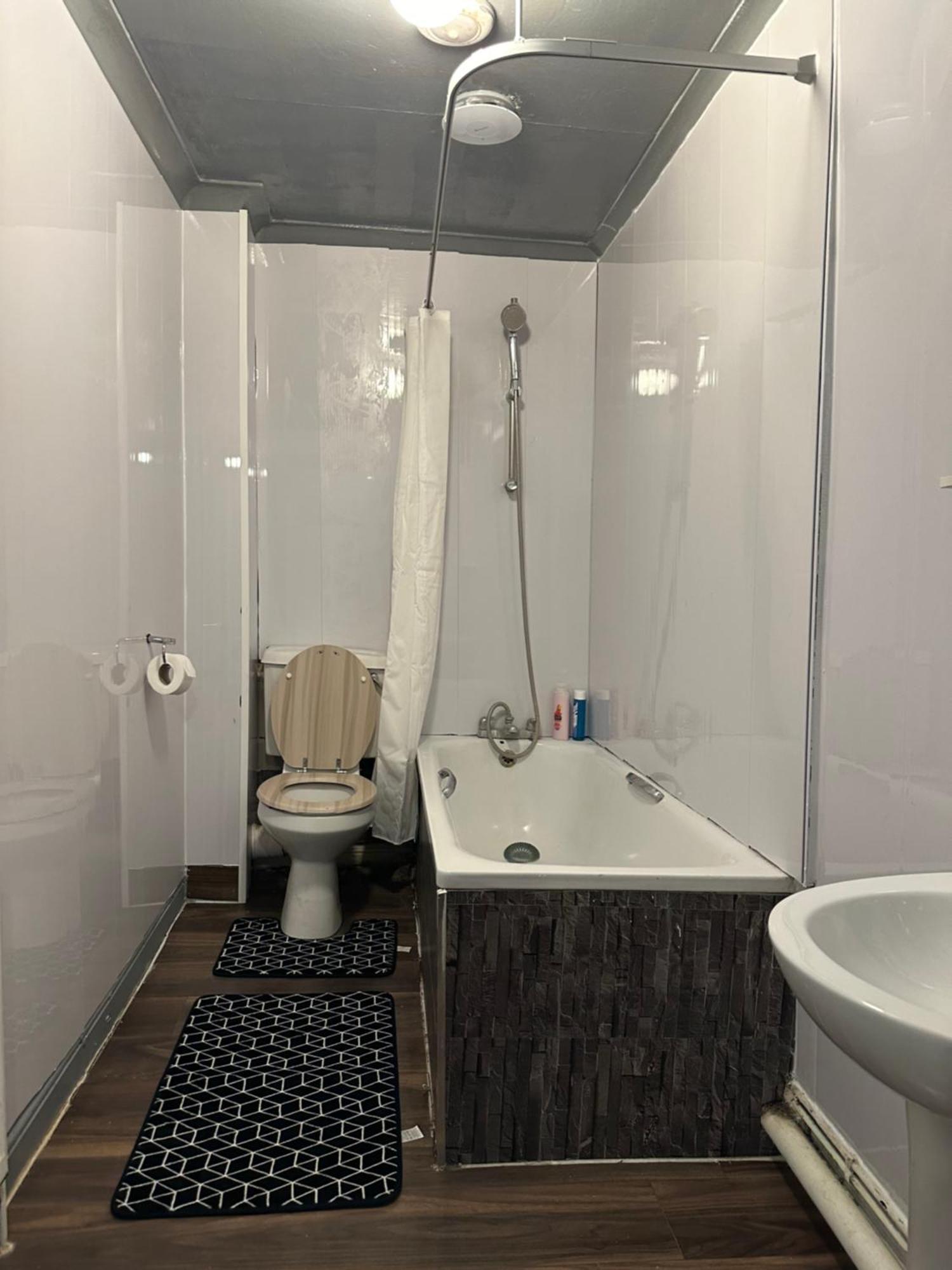 Luxury Room In A 4 Bedroom Flat! 4 Minutes Walk To Kingscross, St Pancras Londres Exterior foto