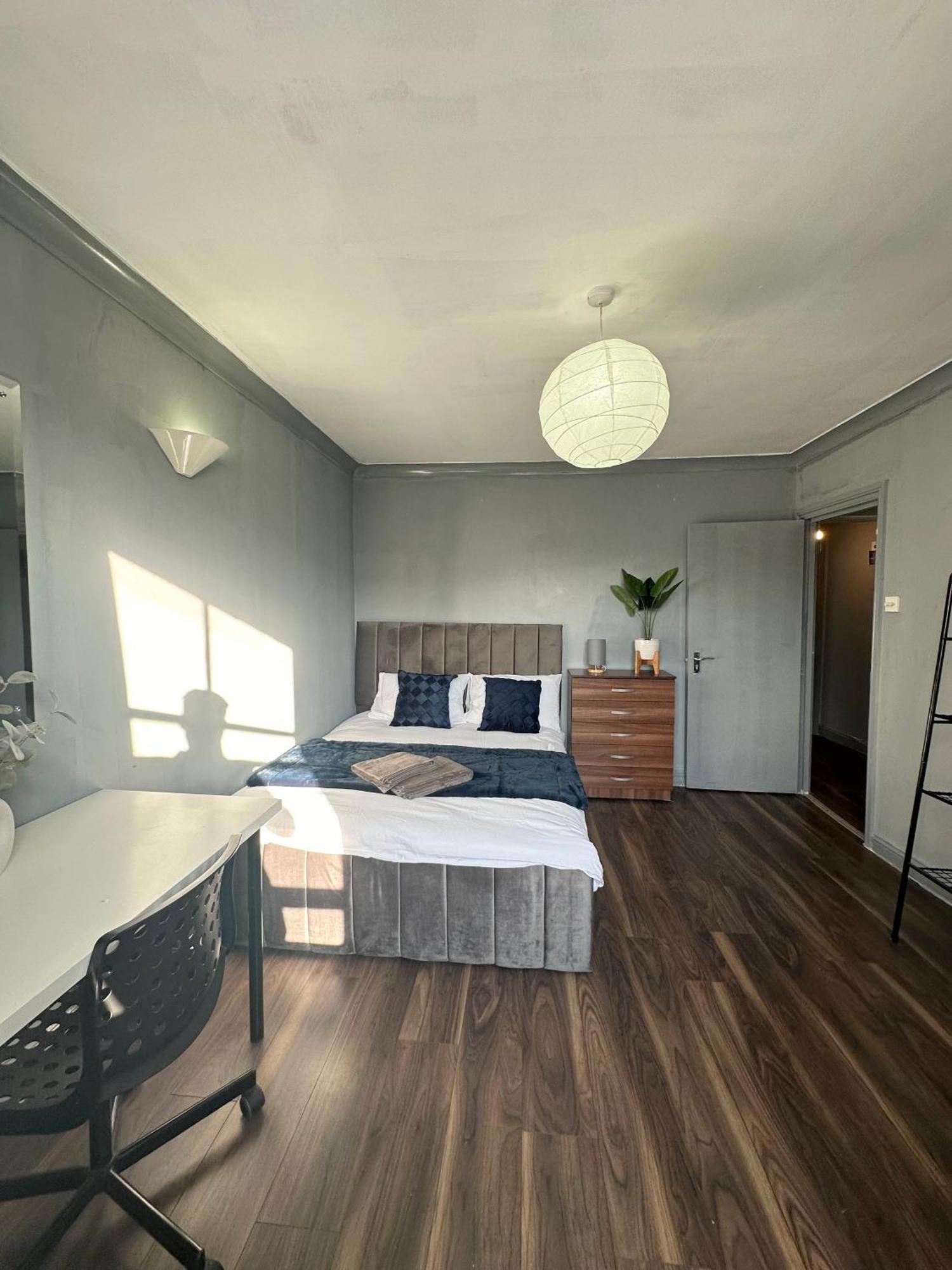 Luxury Room In A 4 Bedroom Flat! 4 Minutes Walk To Kingscross, St Pancras Londres Exterior foto